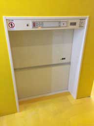 ダムウェーター,取付